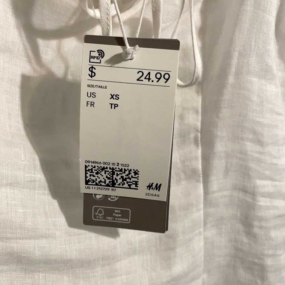H&M Top - Picture 6 of 6